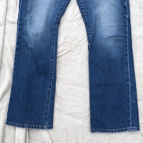 Lucky Brand Easy Rider Jeans - Picture 11 of 15